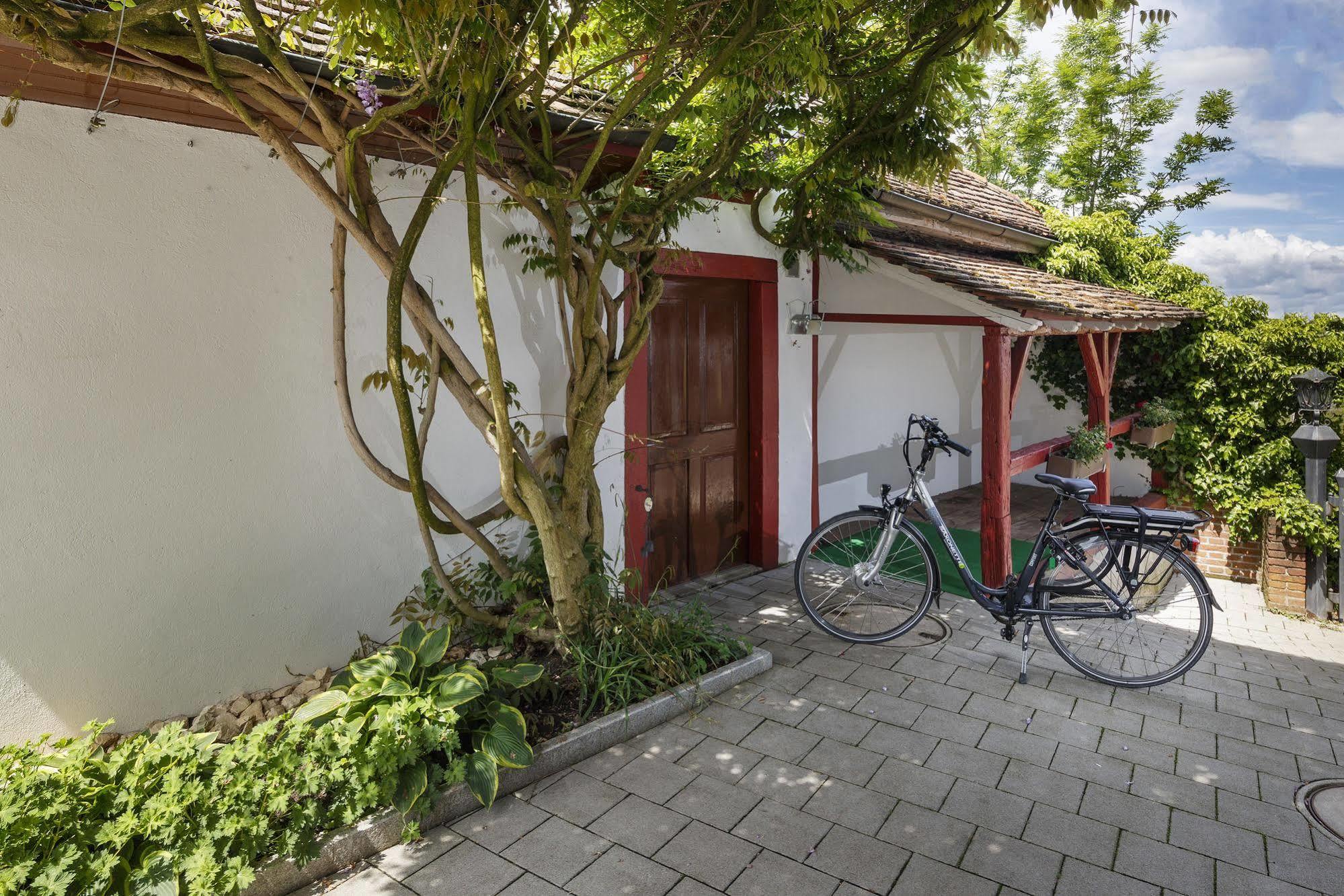 Seemoewe Swiss Quality Hotel Guttingen Exterior photo
